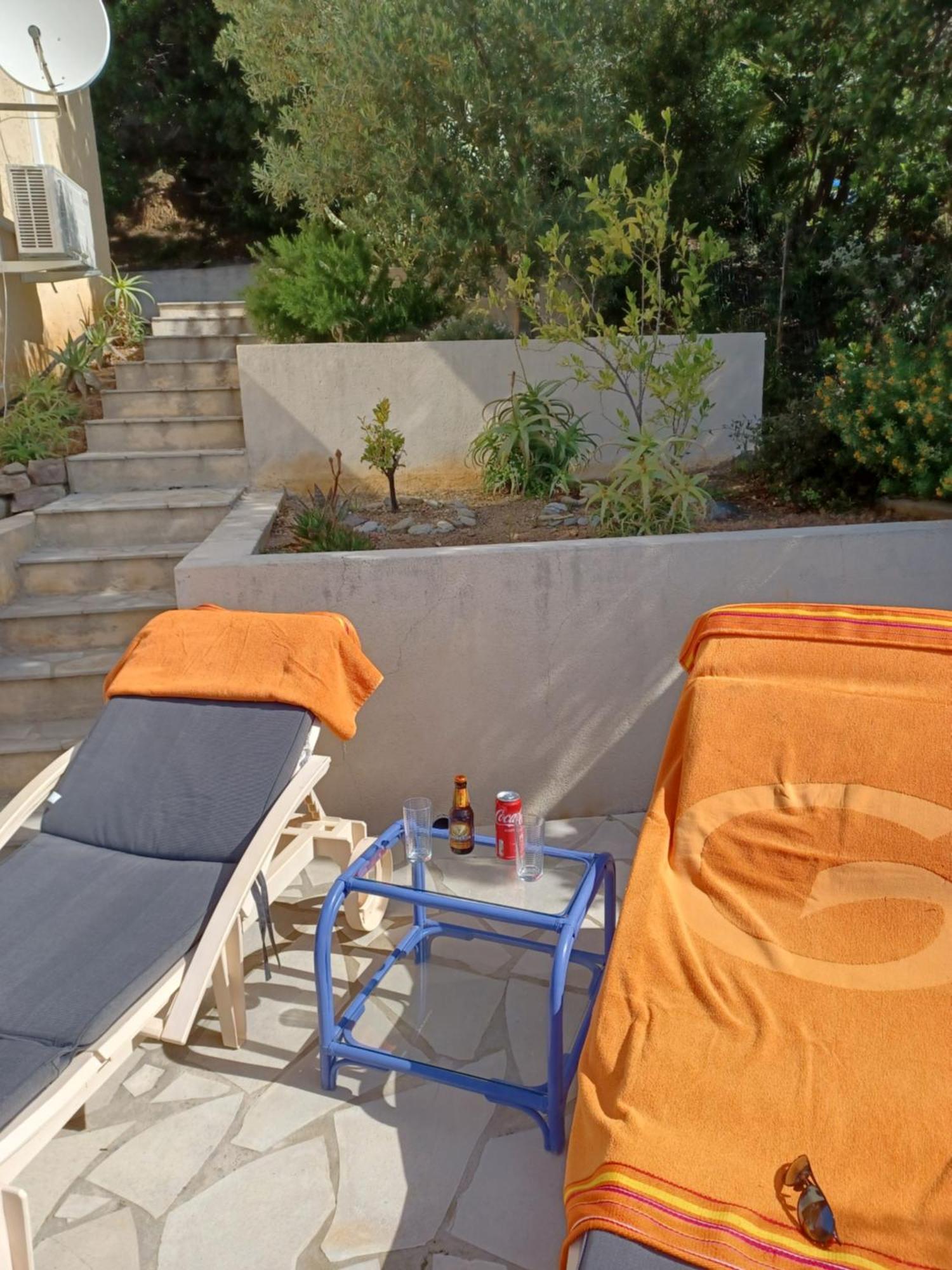 Appartement Rez De Jardin Dans Villa Vue Mer Cavalaire-sur-Mer Buitenkant foto