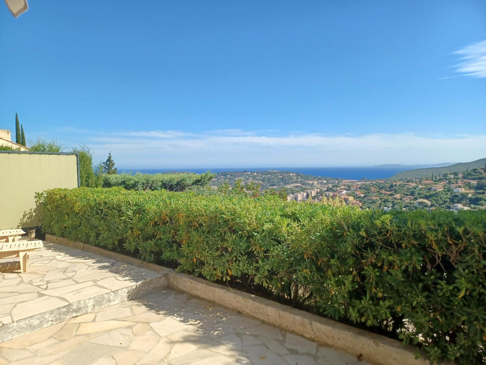 Appartement Rez De Jardin Dans Villa Vue Mer Cavalaire-sur-Mer Buitenkant foto
